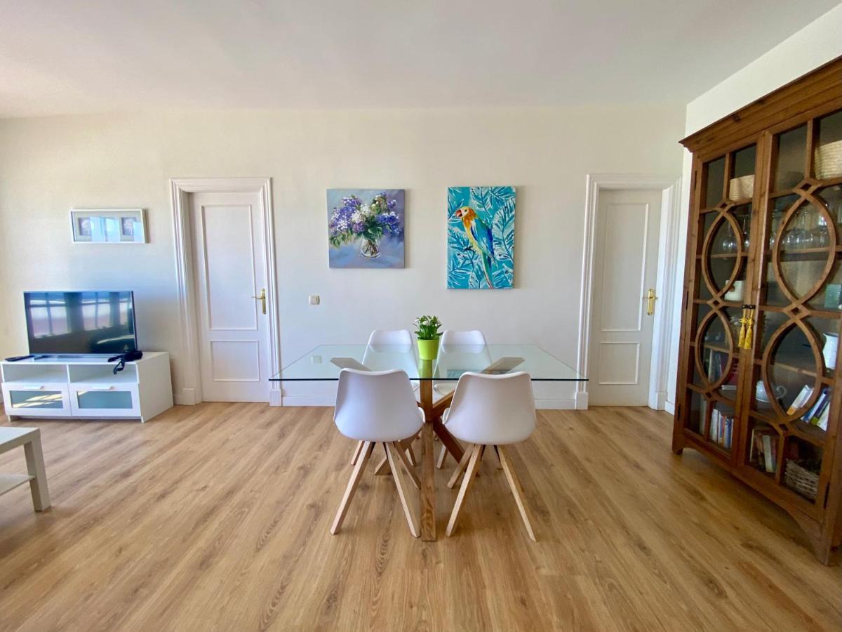 Apartamento Om Con Piscina Y Vistas Al Mar Lägenhet Costa Teguise Exteriör bild