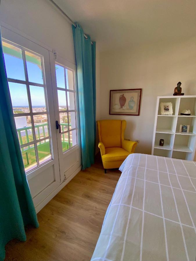 Apartamento Om Con Piscina Y Vistas Al Mar Lägenhet Costa Teguise Exteriör bild